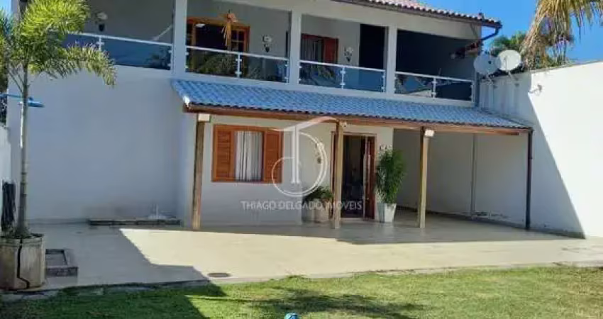 Casa de alto padrão – 217 m² construídos em terreno inteiro de 480 m²