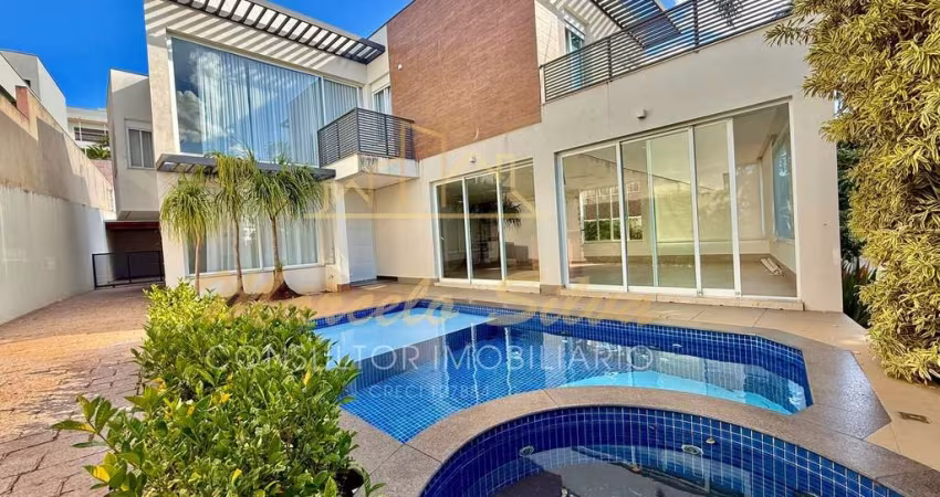 Casa Alto Padrão rica em detalhes no Condomínio Portal de Bragança