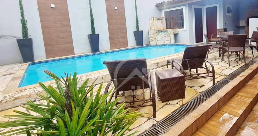 Casa com 3 dormitórios, sendo 1 suíte, piscina e churrasqueira para alugar, 280 m² por R$ 5.000/mês - Jardim Paulista - Atibaia/SP