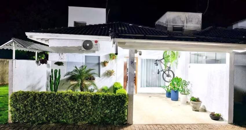 Casa com 2 dormitórios à venda, 67 m² por R$ 379.000 - Vale das Flores - Atibaia/SP