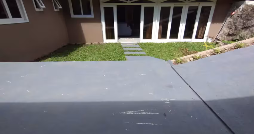 Casa com 1 quarto à venda na Rua Coronel Monteiro, Jardim Araçatuba, Campina Grande do Sul