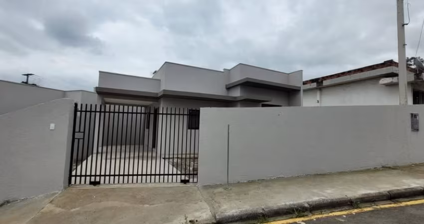 Vende-se casa nova