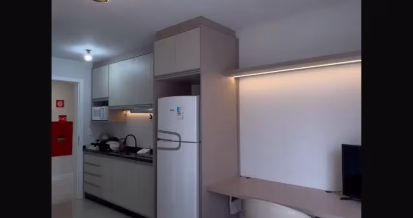 Kitnet / Stúdio para alugar na Avenida Visconde de Guarapuava, 3070, Centro, Curitiba