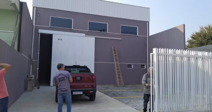 Barracão / Galpão / Depósito com 1 sala para alugar na Rodovia da Uva, 215, Parque do Embu, Colombo
