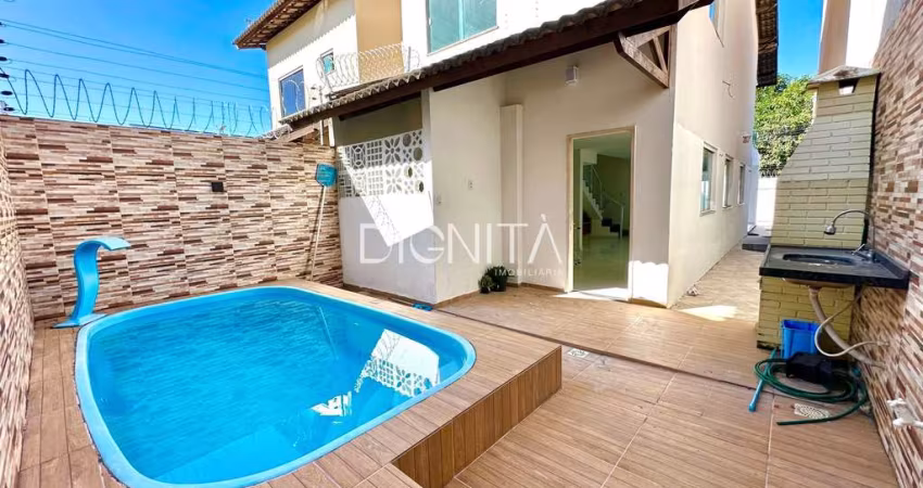 Duplex à venda no Coité com 3 suítes e piscina!