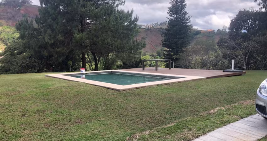 Excelente Casa Alto padrão em Itaipava!