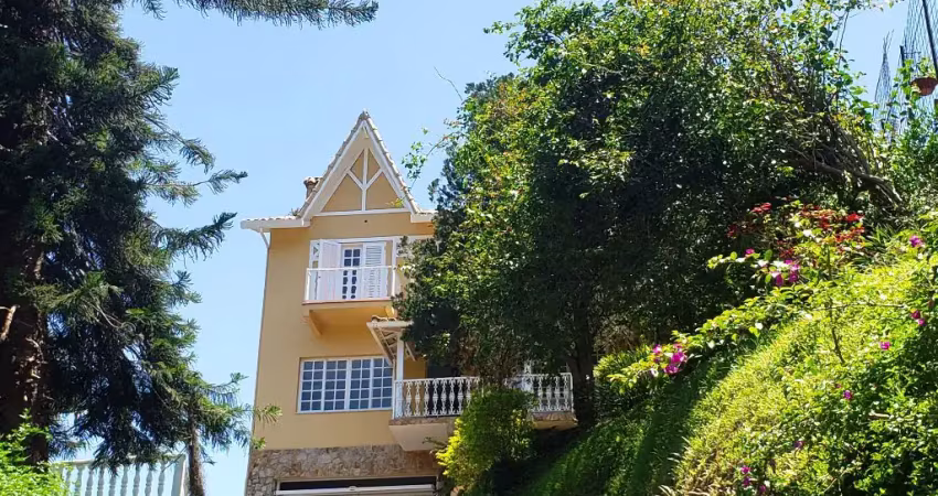 Casa à venda em condomínio no Retiro