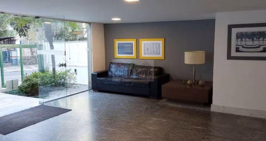 Conjunto comercial  para venda, próximo ao Metrô, 73,85m², 2 banheiros e dispõe de garagem