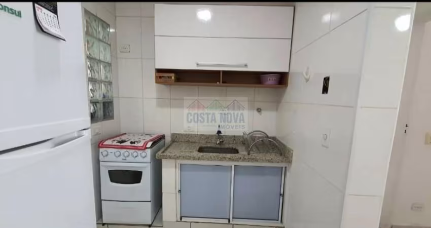 Apartamento à venda de 52m² , 1 quarto, 1 sala, 2 banheiros e 1 vaga no Jardim Vitória Guarujá