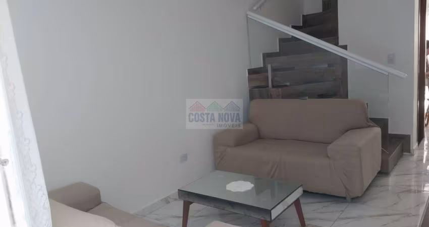 Sobrado em Condomínio 2 quartos com 1 vaga de garagem