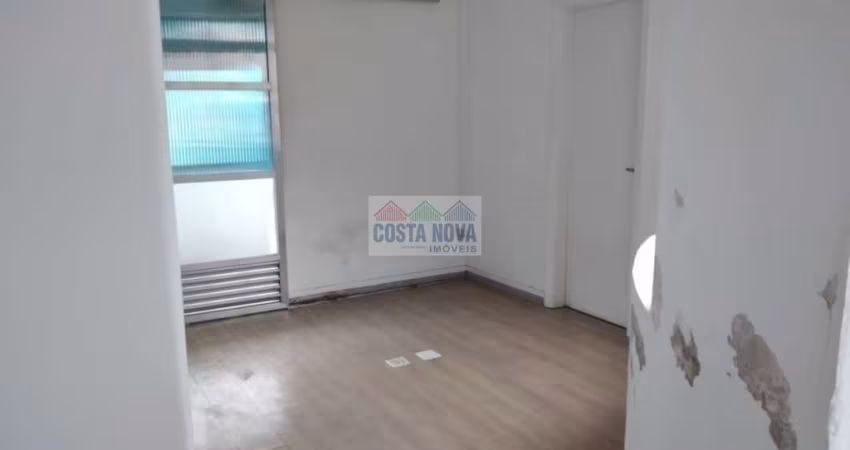 Conjunto comercial com 41m², 2 salas, varanda ampla, copa e banheiro, Localizado no décimo primeiro