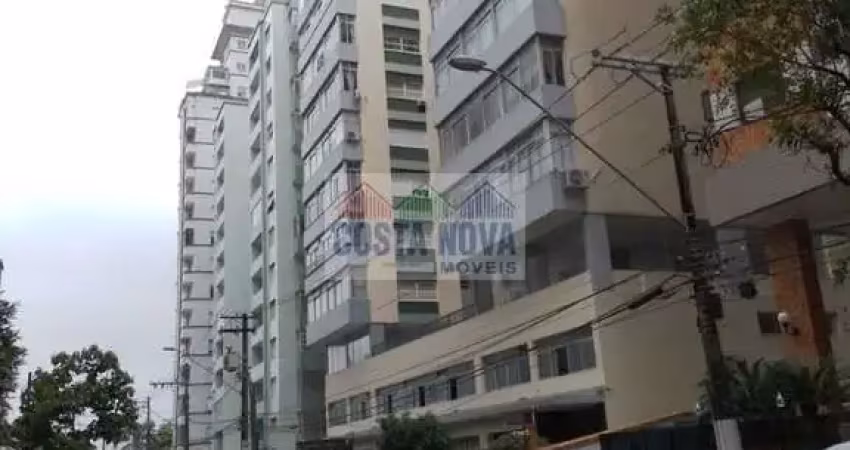 Apartamento à venda de 130m², 2 quartos , com vaga e próximo a praia no José Menino