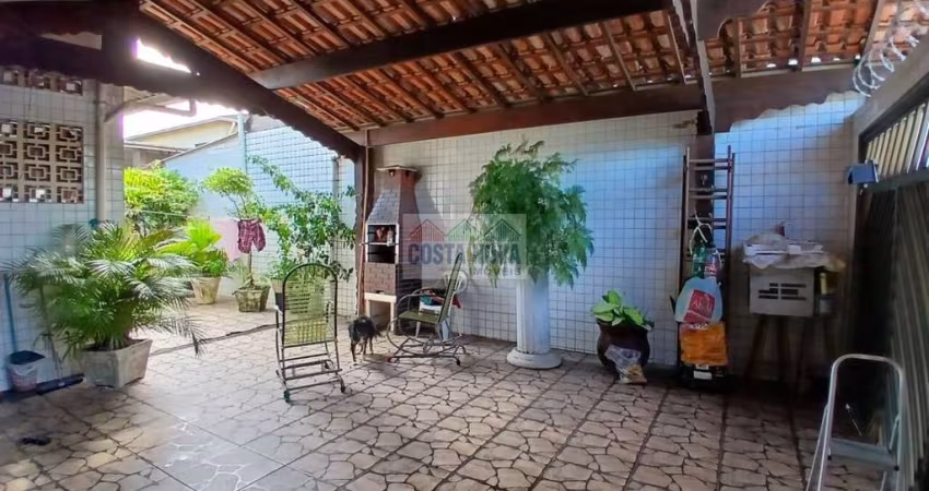 Casa à venda com 110m², com 2 quartos sendo 1 suíte, vaga para 2 carros em Ribeirópolis Praia Grande