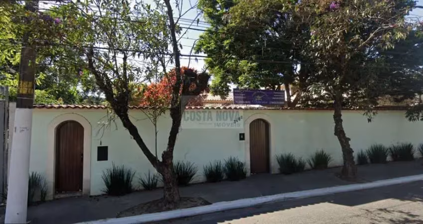 Excelente casa residencial/comercial. ideal família grande ou para uma clinica de repouso