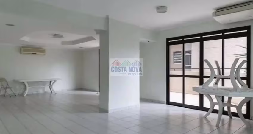 Cobertura em Frente a Praia da Pompéia