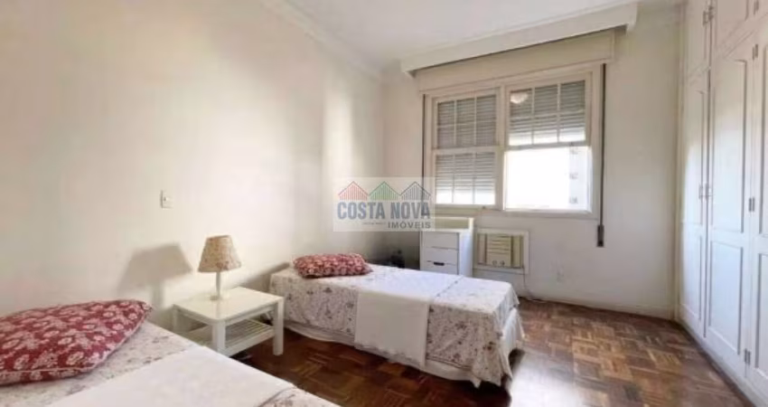 Apartamento com 4 quartos, sendo 1 suíte, 3 banheiros, 1 vaga, 1 apartamento por andar