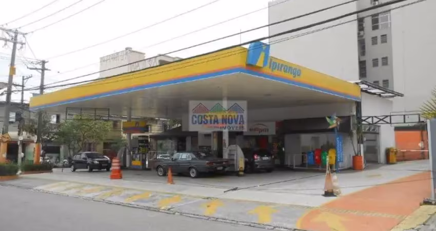 Terreno com 623m², ideal para instalação de posto de combustível ou loja localizado na barra funda