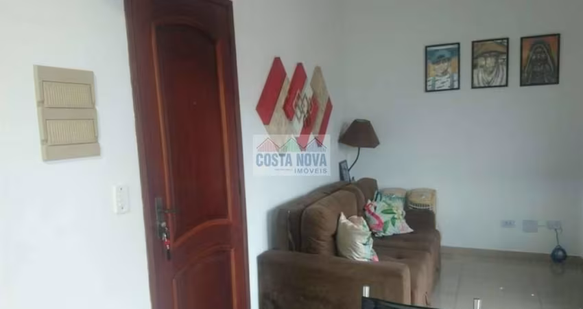 Apartamento à venda com 71m², 2 quartos, 1 suíte, 2 banheiros, 1 vaga à 400m da praia no bairro Tupi