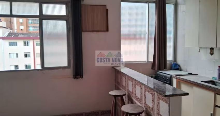 Kitnet à venda com 30m², 1 dormitório, 1 banheiro e 1 vaga, no bairro no Canto do Forte Praia Grande
