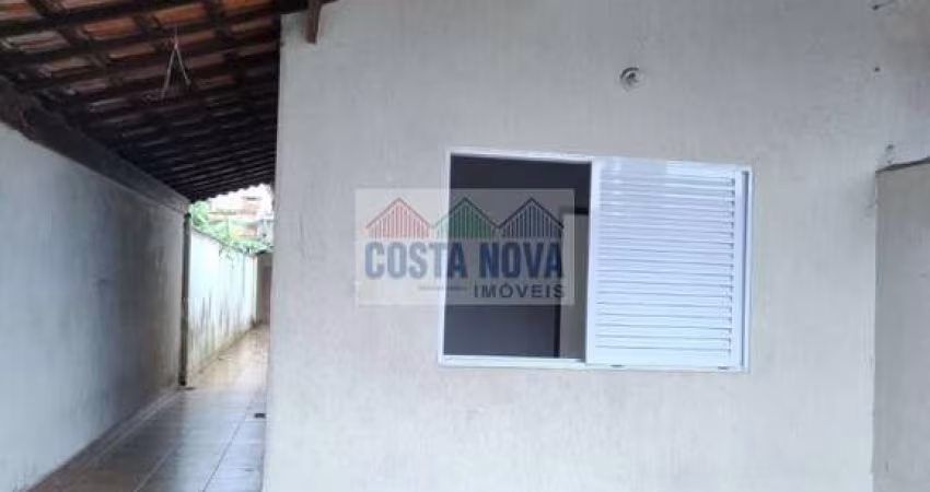 Casa a venda no Maracanã, 2 quartos sendo os suíte, 2 banheiros, 2 vagas, 80 m²