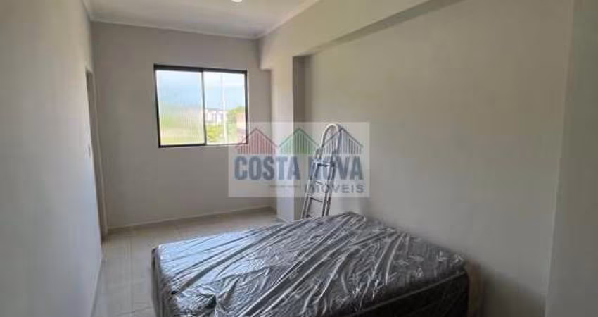 Apartamento Kitnet com 1 dormitório, sala, cozinha e banheiro na Guilhermina Praia Grande