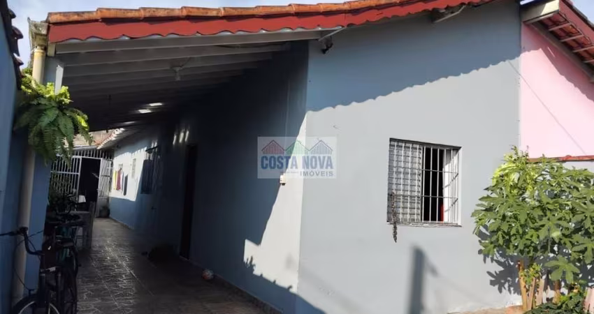 Casa com 180 m², 3 quartos sendo 1 suíte, 2 banheiro, 5 vagas, Monguaguá