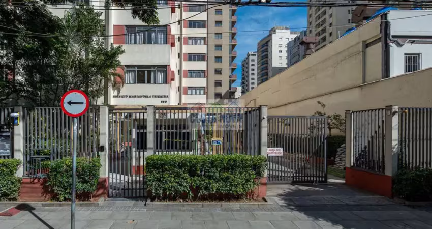 Apartamento para locação com 4m², 1 quarto, 1 cozinha, 1 sala, 1 vaga e área de serviço no itaim