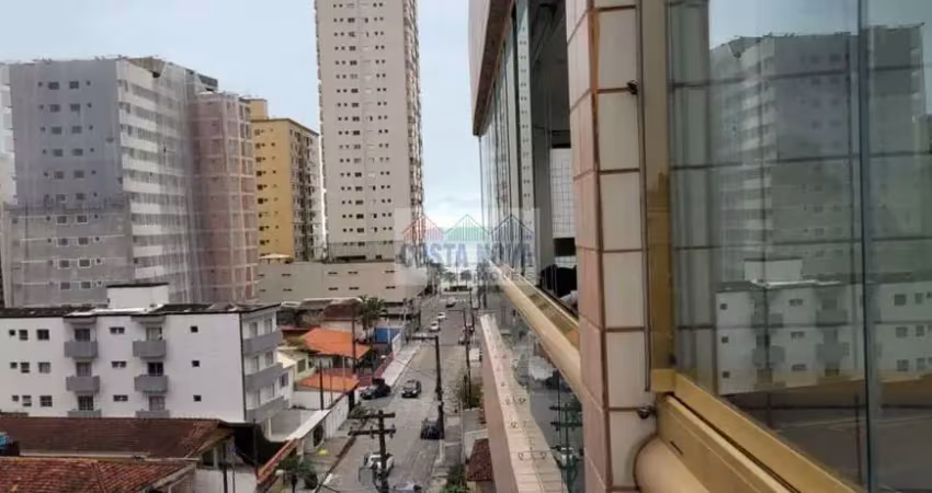 Apartamento no bairro da aviação, 2 dormitorios sendo uma suite, com duas vagas de garagem