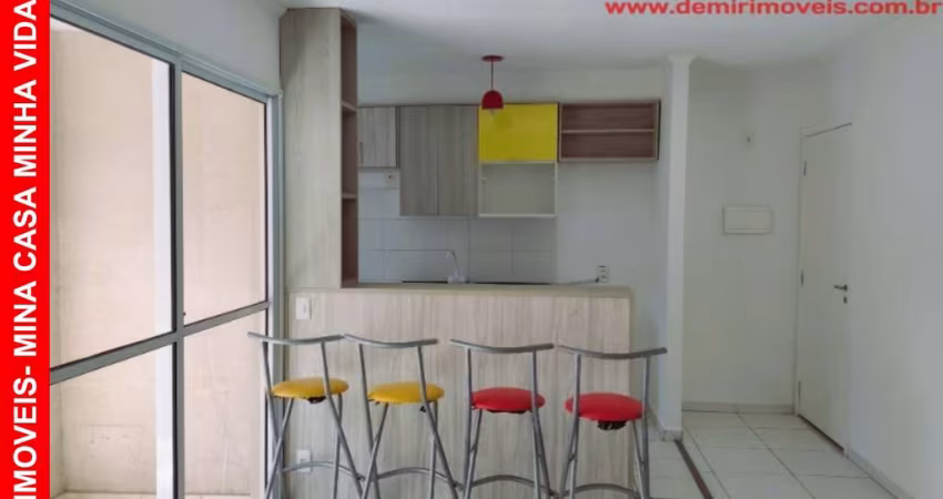 Apartamento à venda em Cotia-SP, Jardim Petrópolis: 2 quartos, 2 salas, 1 banheiro, 2 vagas de garagem, 60m².