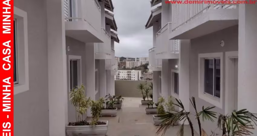 Imperdível: casa em condomínio à venda em cotia-sp, chácara vista alegre - 2 quartos, 1 banheiro, 1 vaga de garagem - 45m².