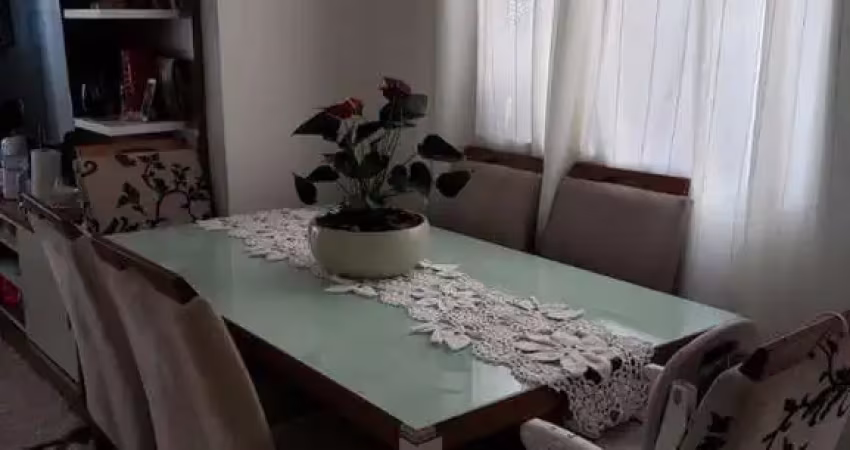 Excelente oportunidade: Casa em condomínio à venda em Cotia-SP, Jardim Petrópolis! 2 quartos, 2 salas, 2 banheiros, 2 vagas, 72m².