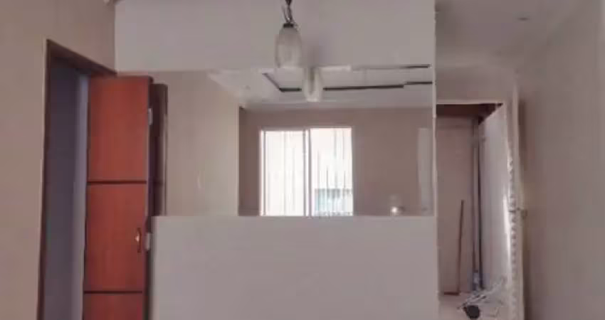 Casa em condomínio à venda em cotia-sp, 2 quartos, 2 salas, 2 banheiros, 1 vaga na garagem, 56m² - recanto arco verde