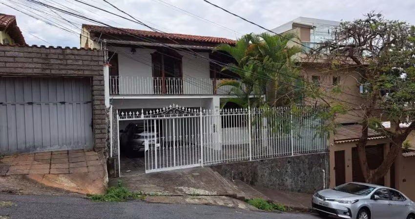 Casa em condomínio fechado com 4 quartos à venda na Desembargador Continentino, --, Caiçaras, Belo Horizonte