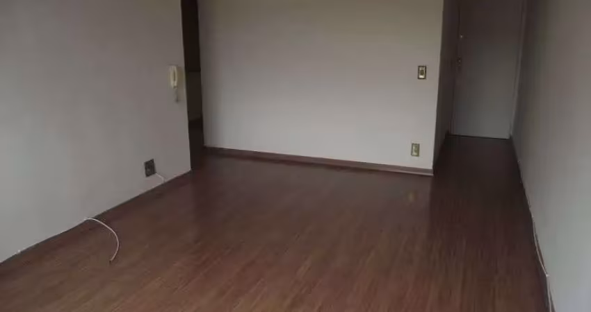 Apartamento com 3 quartos para alugar na Avenida Coronel José Benjamim, --, Padre Eustáquio, Belo Horizonte