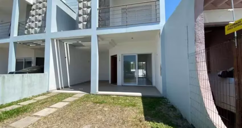 Oportunidade única! sobrado com piscina ao lado do centrinho da nova tramandaí | disponível para venda e locação anual