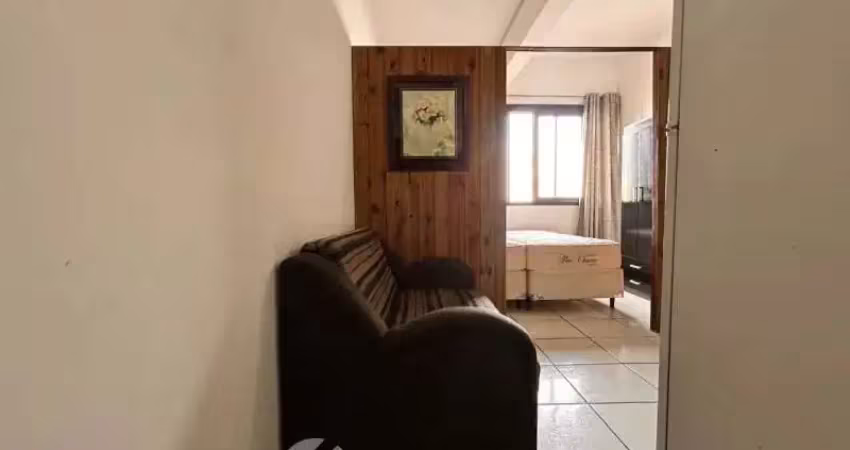 Kitnet mobiliada para locação anual – viva o melhor do centro de tramandaí!