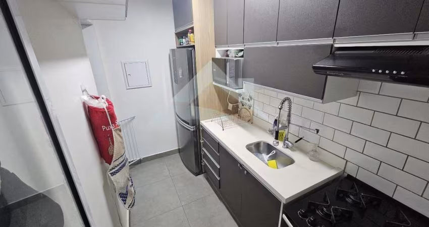 2 Quartos sendo 1 suíte com sala Ampla Jardins da Cidade - Taboão da Serra