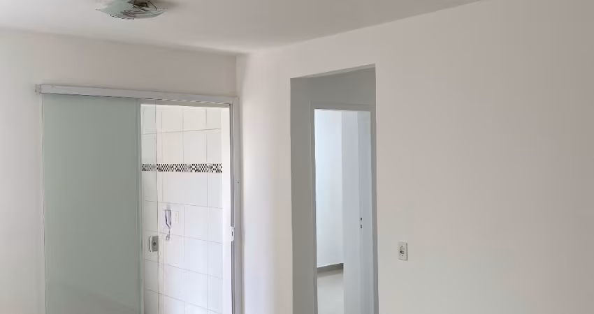 Vende se apartamento térreo no Total Ville