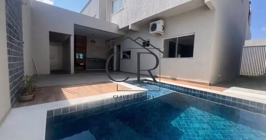 Excelente duplex em condomínio fechado!