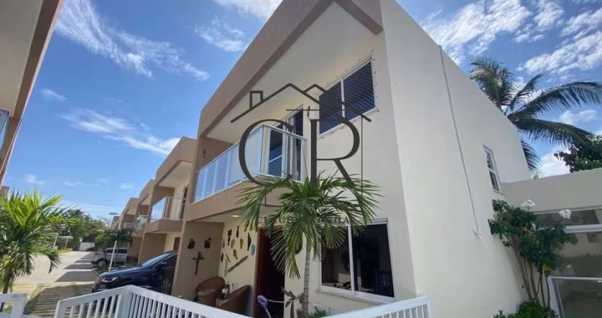 Excelente casa em condomínio fechado!!