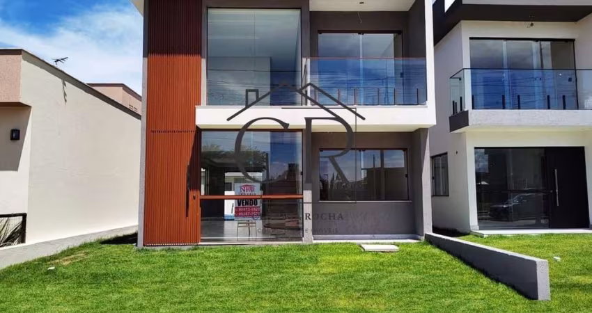 Casa duplex em condomínio próximo a Busca Vida!