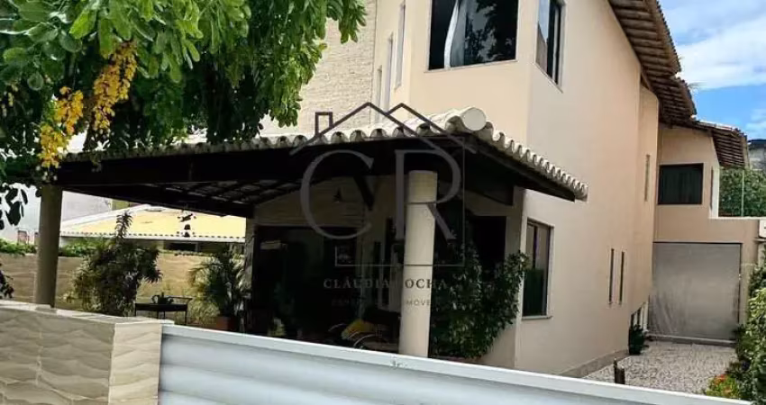 Excelente casa em condomínio fechado próximo a faculdade unime!