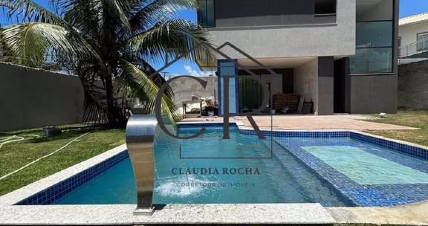 Maravilhosa casa novíssima, com energia solar em condomínio fechado!