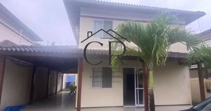 Duplex em condomínio fechado com 4/4!!