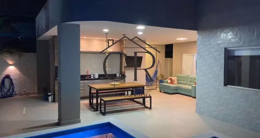 Fantástica casa térrea em condomínio fechado, prontíssima para morar!