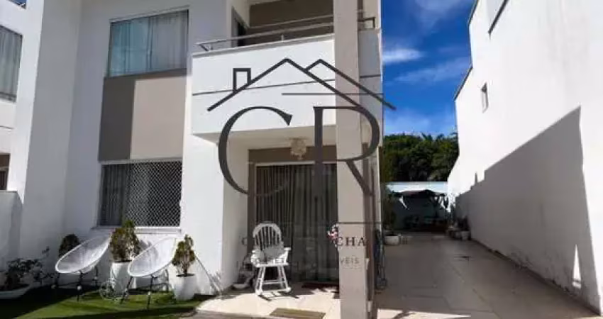 Excelente casa em condomínio fechado!!