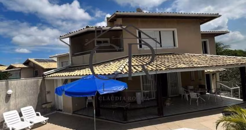 Mega casa em condomínio fechado no coração de Vilas do Atlântico!