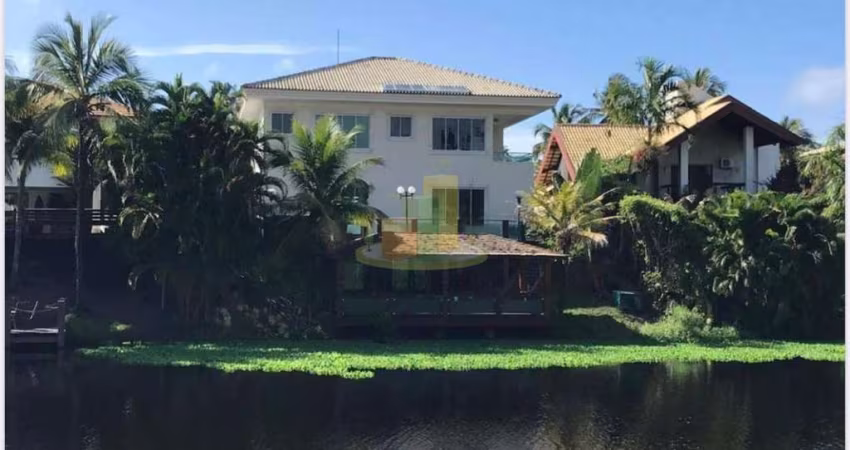 LINDA CASA EM CONDOMÍNIO COM TOTAL INFRA-ESTRUTURA