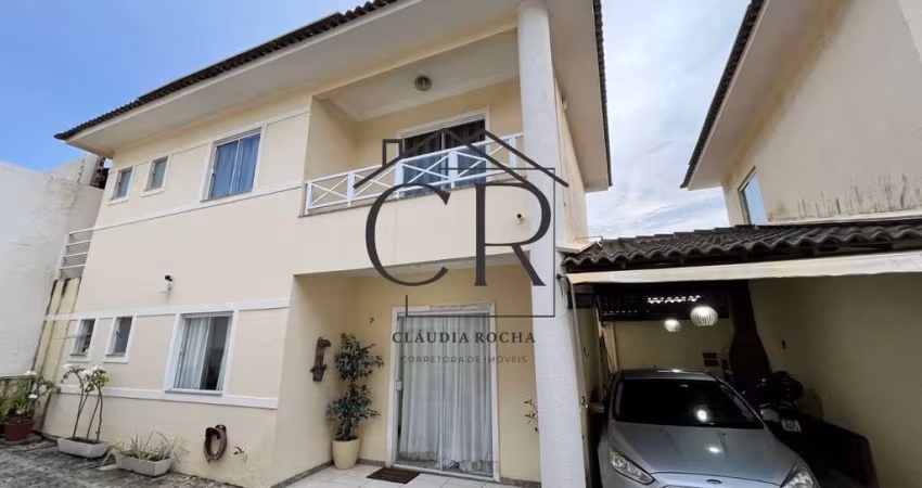 Excelente casa duplex, nascente total em Stella Maris, a 100 metros da praia!