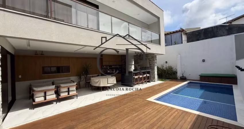 Magnífica casa em condomínio fechado ao lado de vilas do atlântico, porteira fechada!